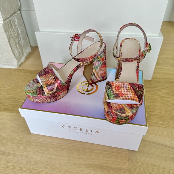 Cecelia New York Bernice platform sandal. - Picture 3 of 5